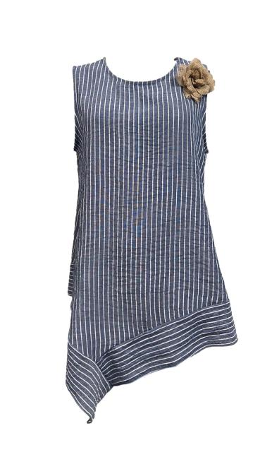 Top asimmetrico curvy spilla