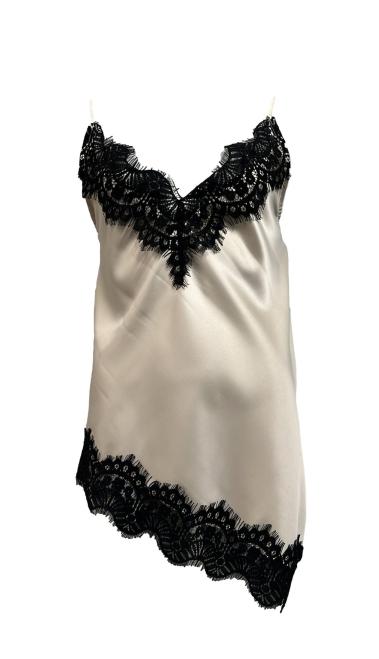 Top asimmetrico pizzo