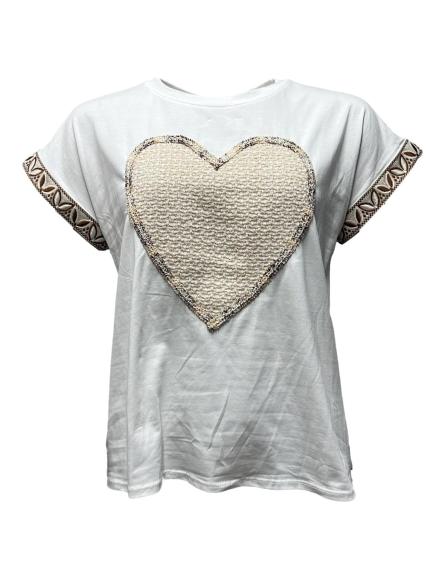 T-shirt cuore e ricamo