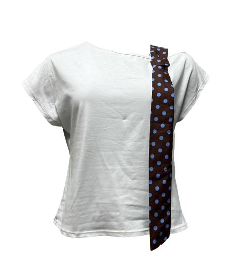 T-shirt cravatta pois